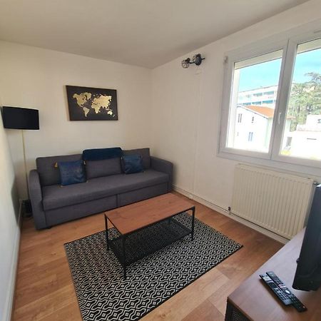 T2 Renove Avec Parking Gratuit Sur Place Apartment Valence  Exterior foto