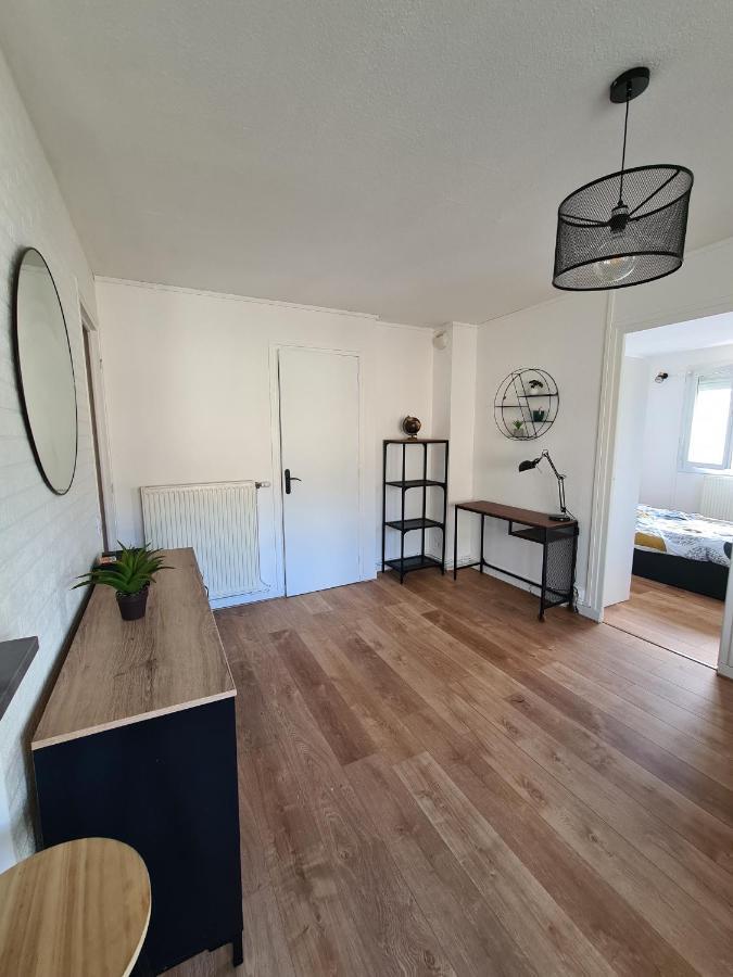 T2 Renove Avec Parking Gratuit Sur Place Apartment Valence  Exterior foto